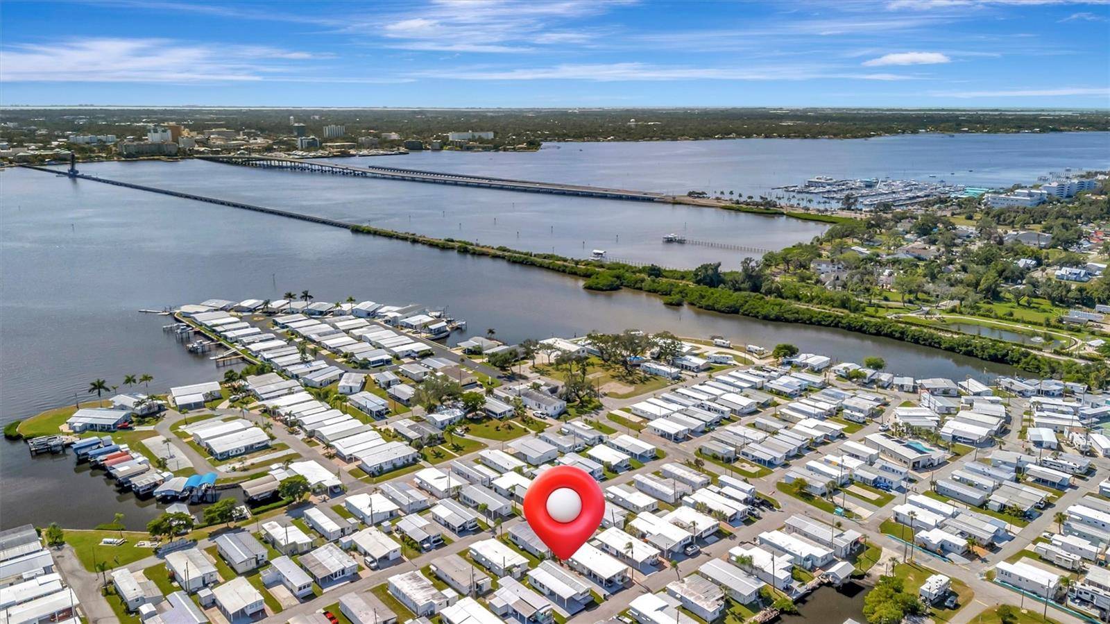 Palmetto, FL 34221,247 PALM LN
