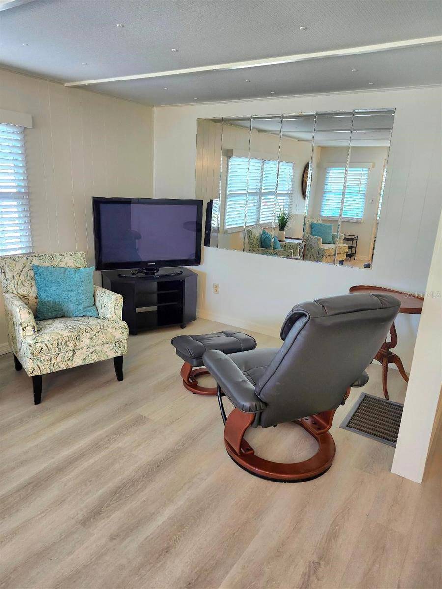 Bradenton, FL 34207,6505 KANSAS ST