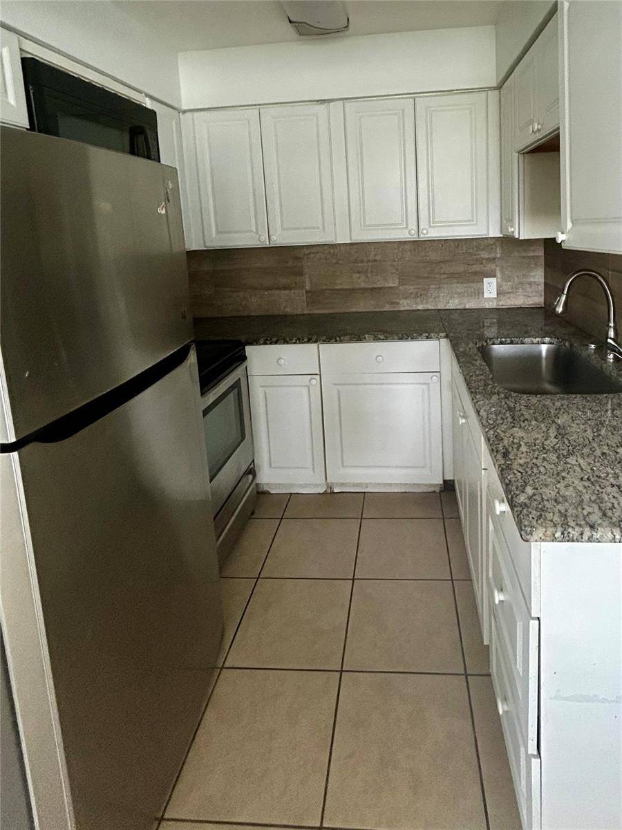 Sarasota, FL 34237,2695 FRUITVILLE RD