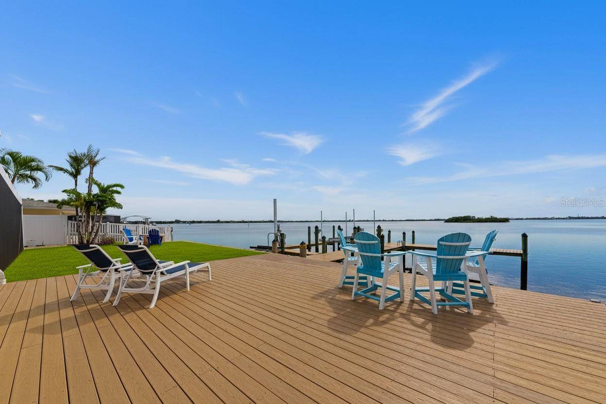 Bradenton, FL 34209,9923 SPOONBILL RD E