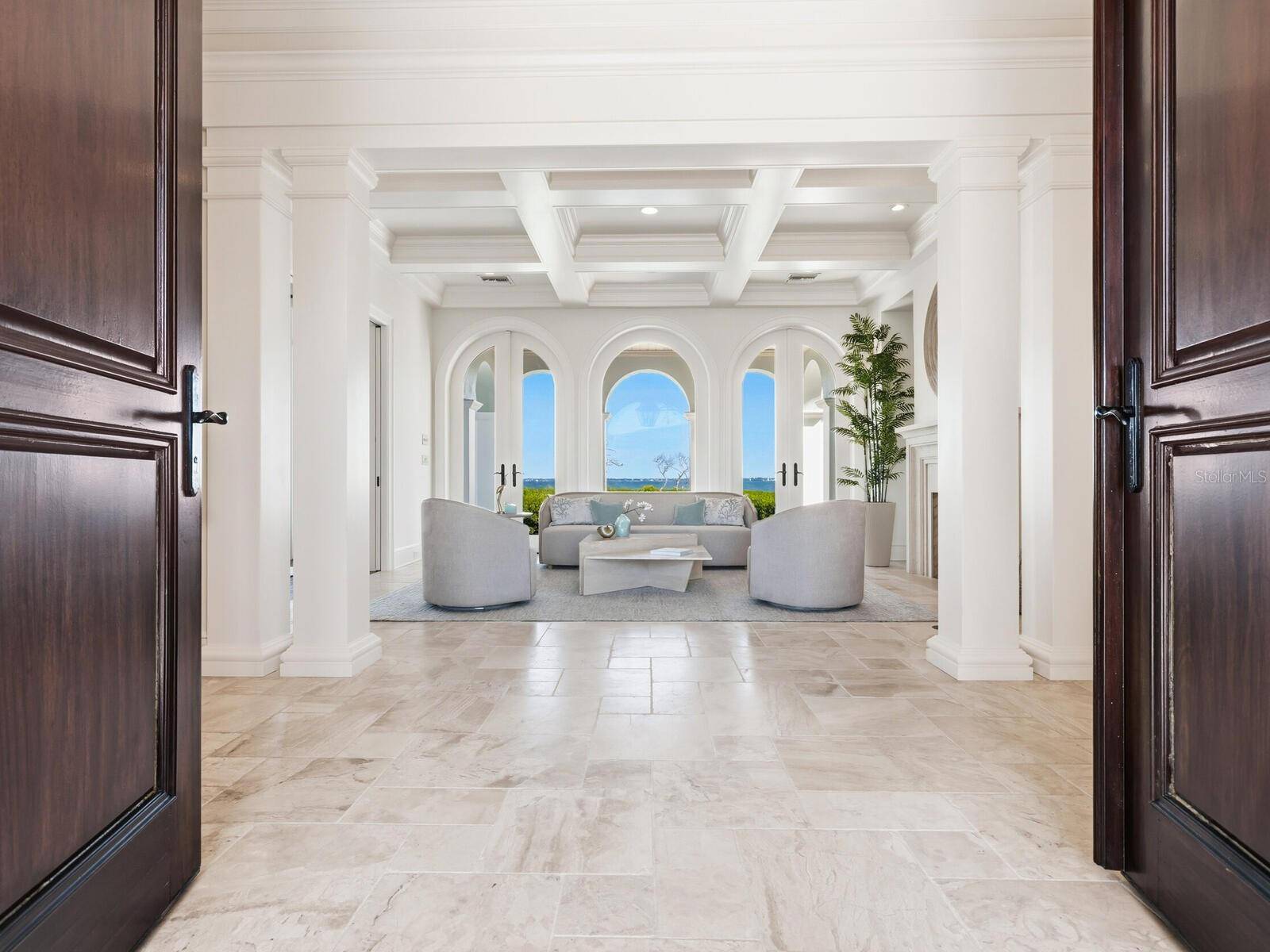 Longboat Key, FL 34228,560 HARBOR POINT RD