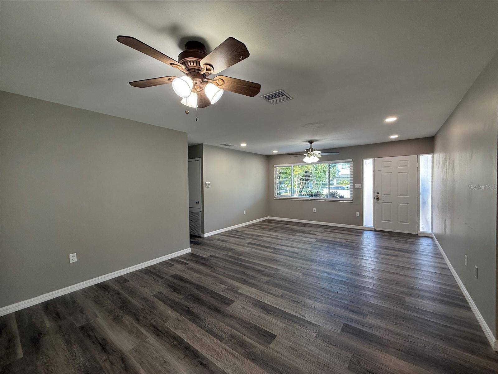 Sarasota, FL 34237,2656 BAY ST