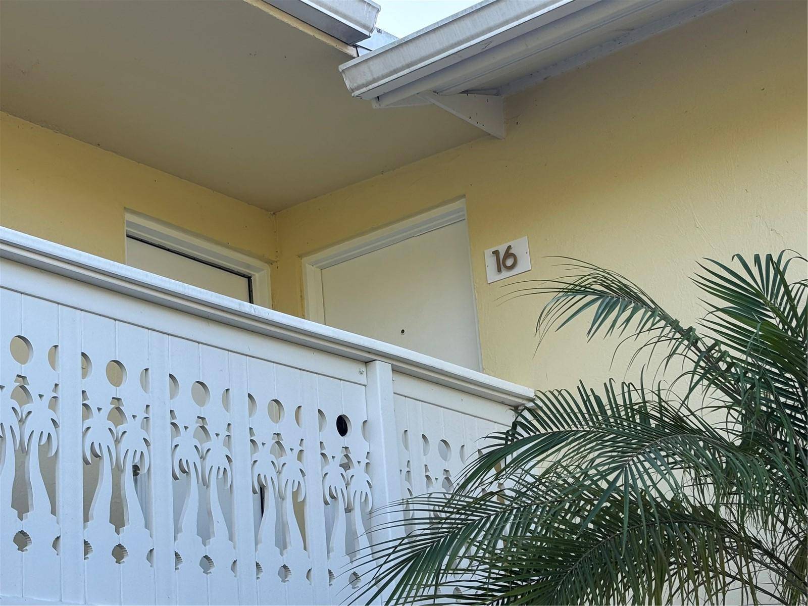 Longboat Key, FL 34228,5310 GULF OF MEXICO DR #16