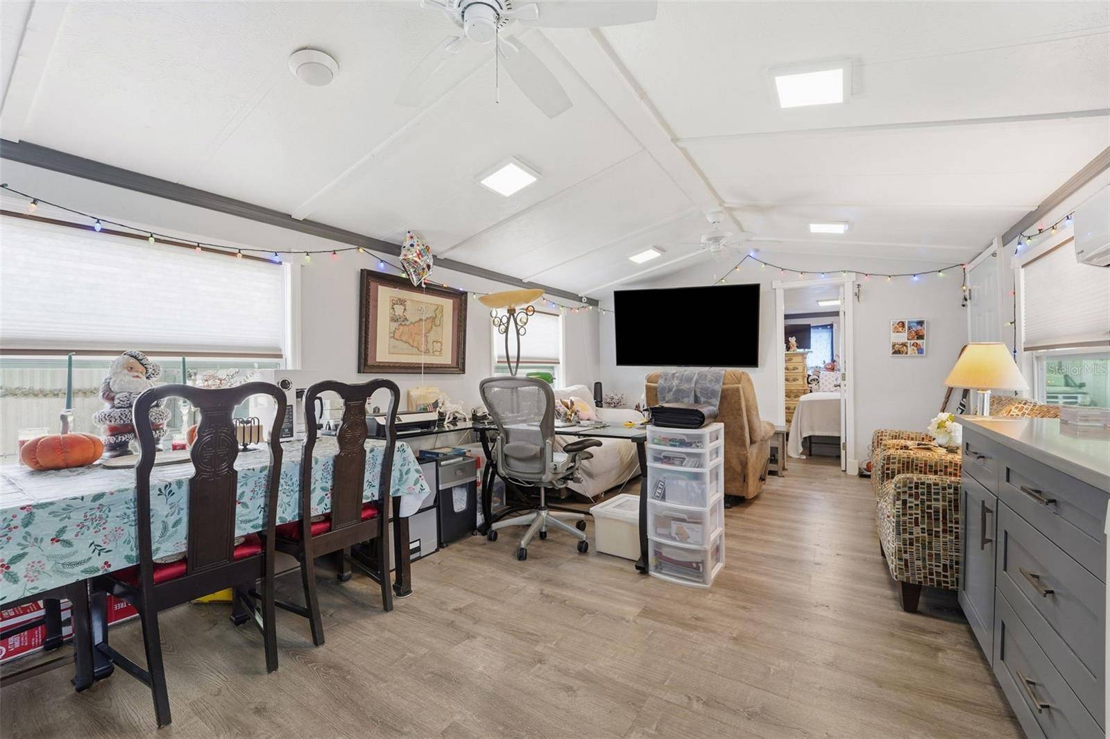 St Petersburg, FL 33709,4189 78TH ST N, LOT 27