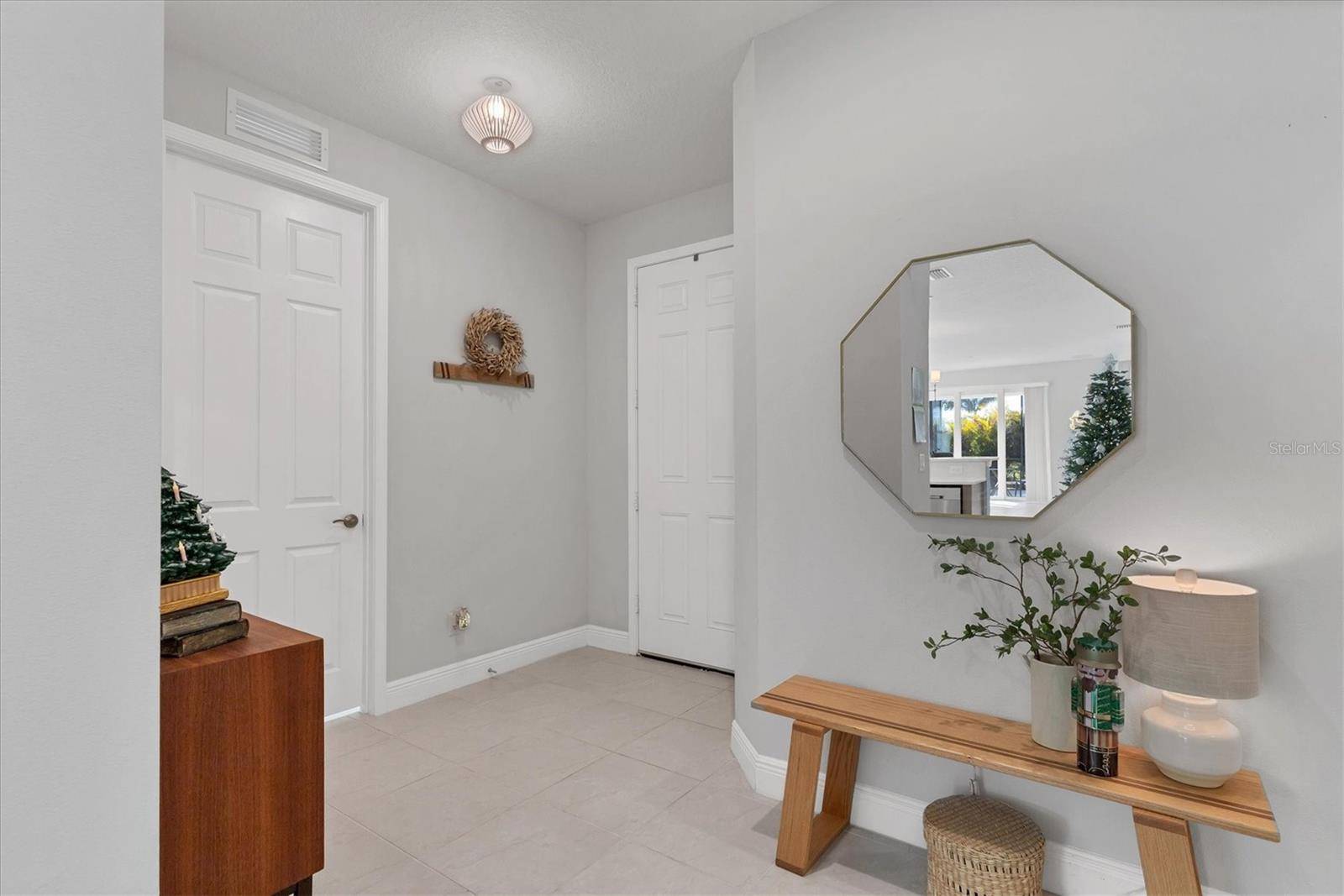 Bradenton, FL 34212,123 OKEEFFE CIR