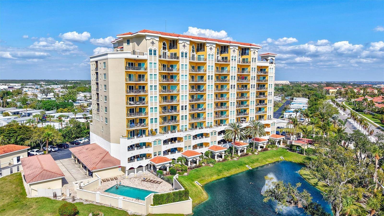 Palmetto, FL 34221,501 HABEN BLVD #202