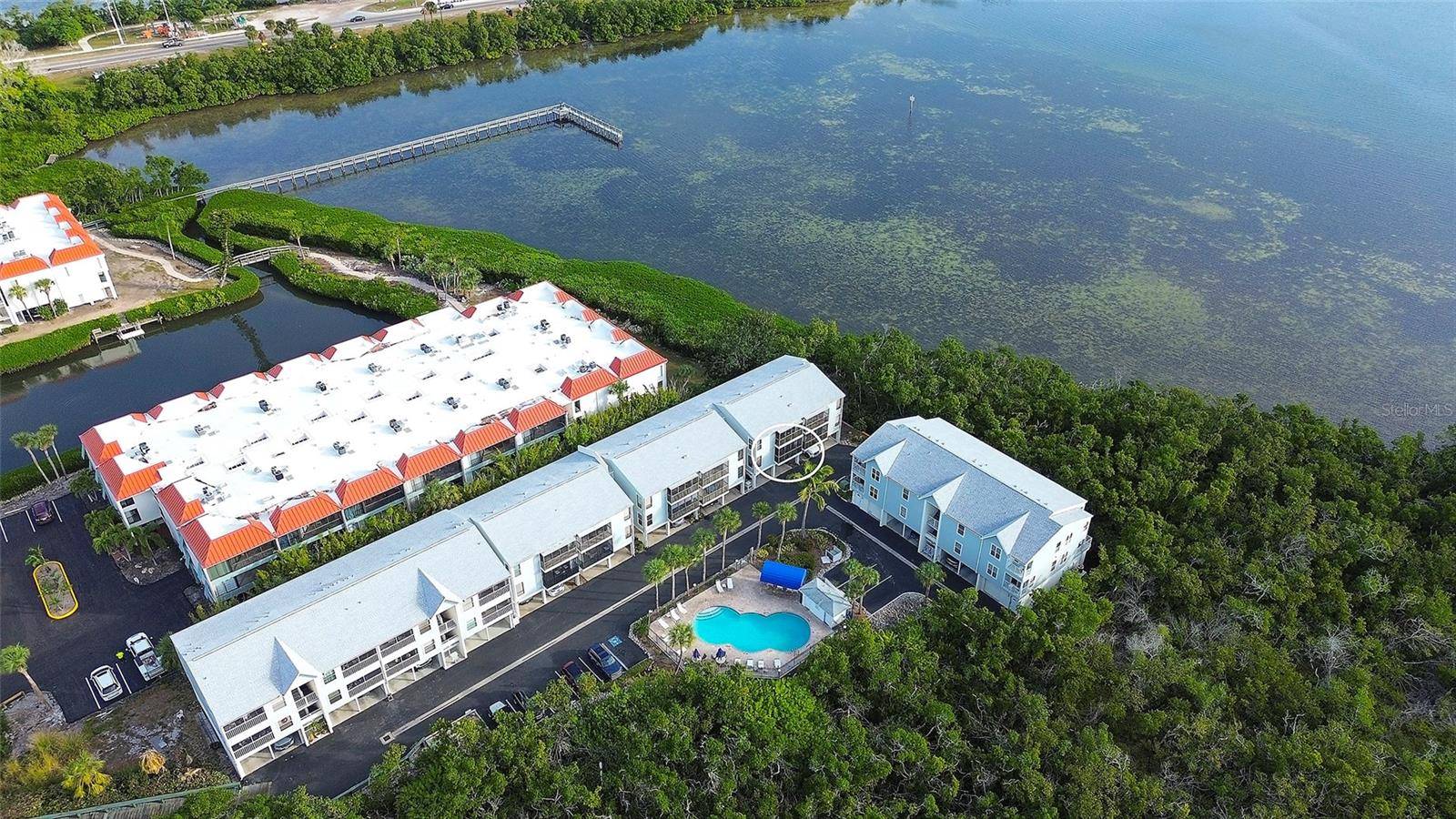 Holmes Beach, FL 34217,3601 E BAY DR #102