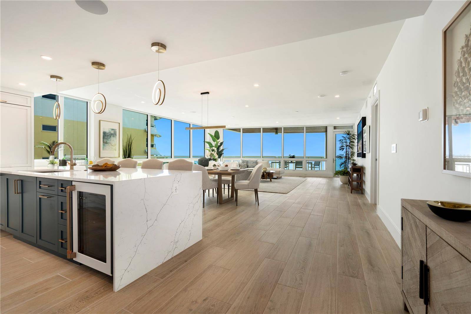 Sarasota, FL 34242,1035 SEASIDE DR #501