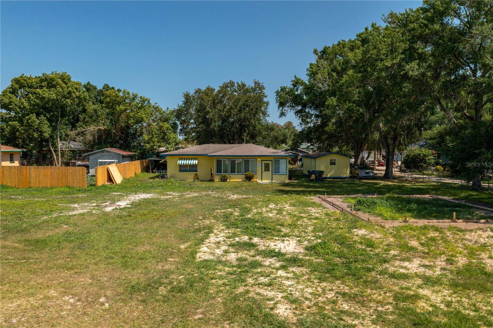 Winter Haven, FL 33884,103 EAGLE LAKE LOOP RD