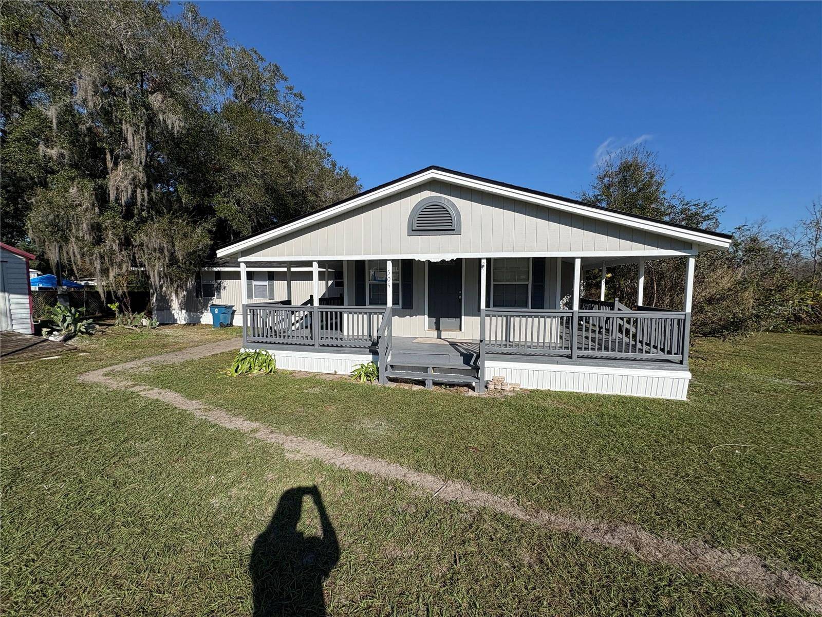 Polk City, FL 33868,504 2ND ST