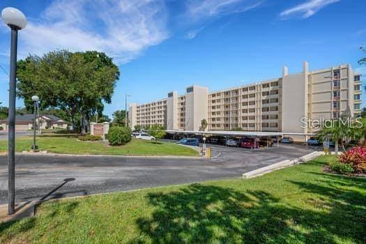 Winter Haven, FL 33881,700 MIRROR TER NW #403
