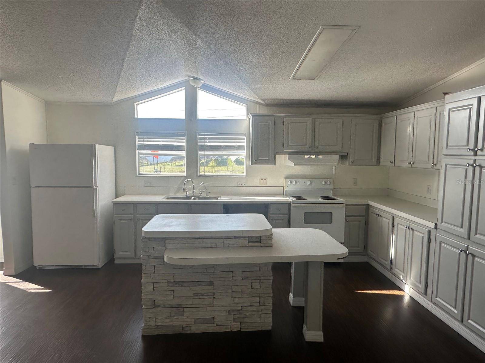 Lake Wales, FL 33898,447 TINDEL CAMP RD