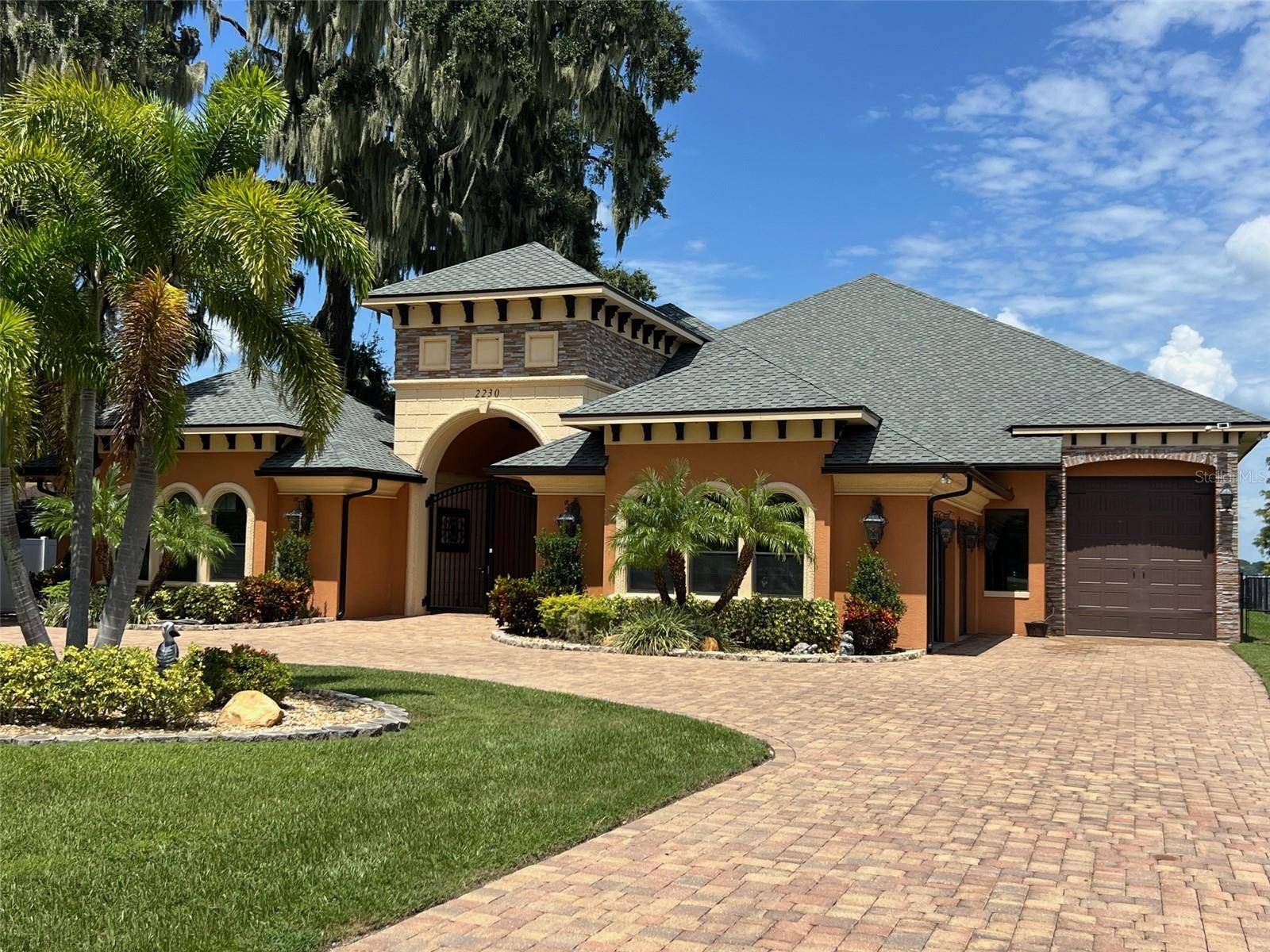 Auburndale, FL 33823,2230 LAKE ARIANA BLVD