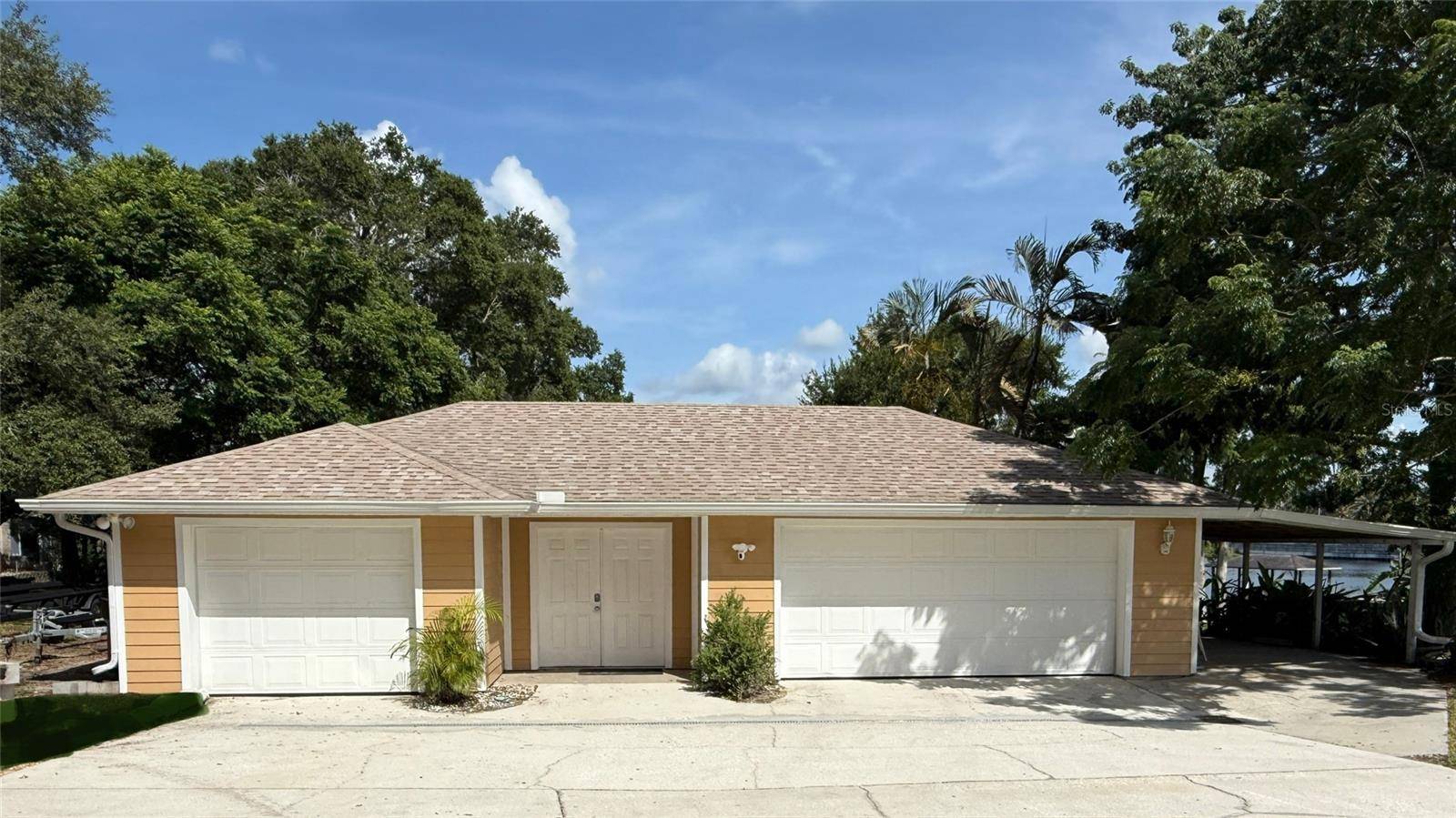 Winter Haven, FL 33884,125 LAKE ROY DR