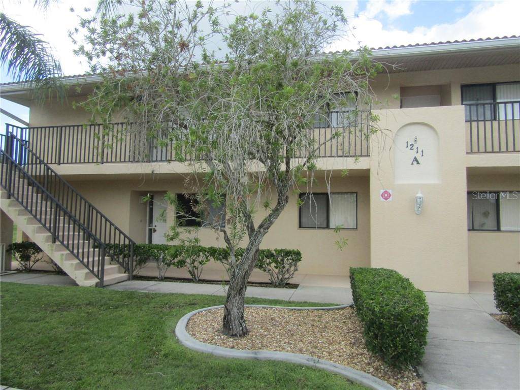 Punta Gorda, FL 33983,1211 SAXONY CIR #A-1
