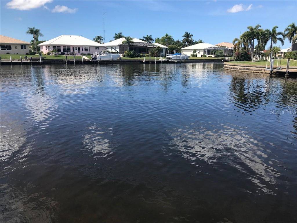 Punta Gorda, FL 33950,500 SAINT GIRONS CT