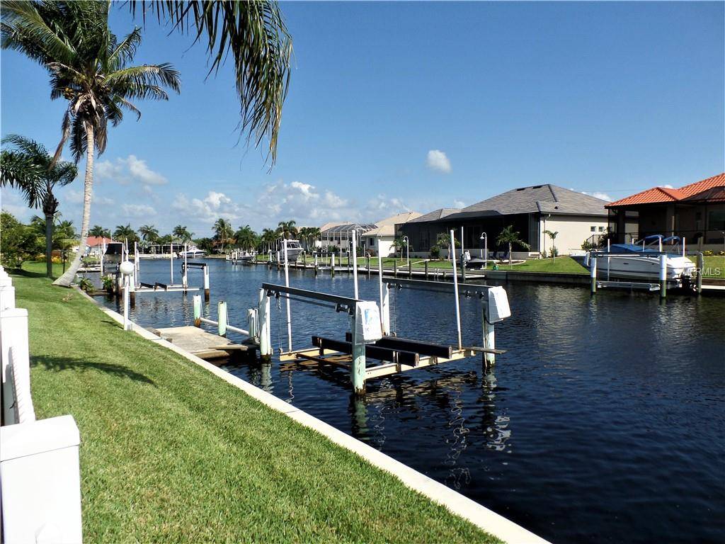 Punta Gorda, FL 33950,537 ANDORA DR