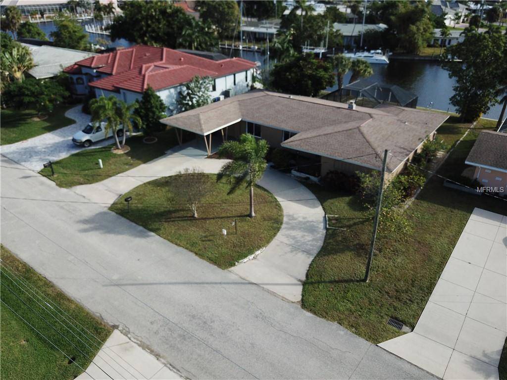 Punta Gorda, FL 33950,152 MARIA CT