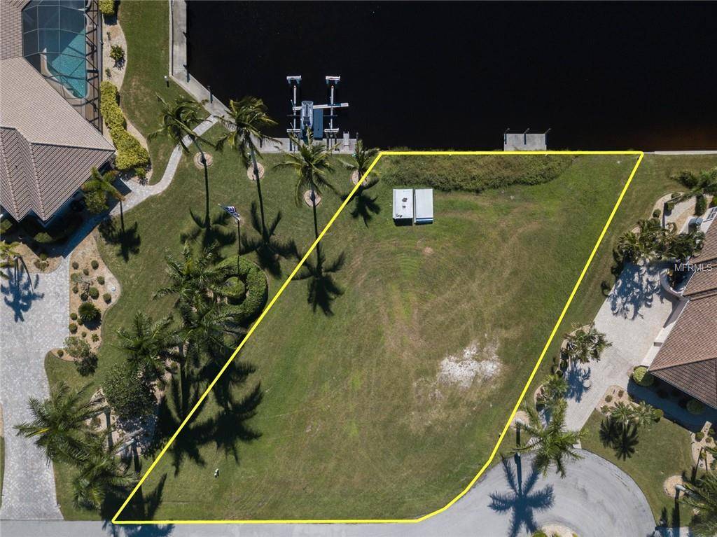 Punta Gorda, FL 33950,513 MARSEILLES CT