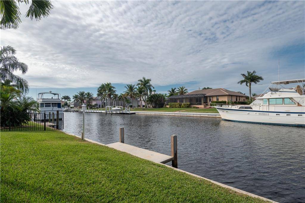 Punta Gorda, FL 33950,217 VENEZIA CT