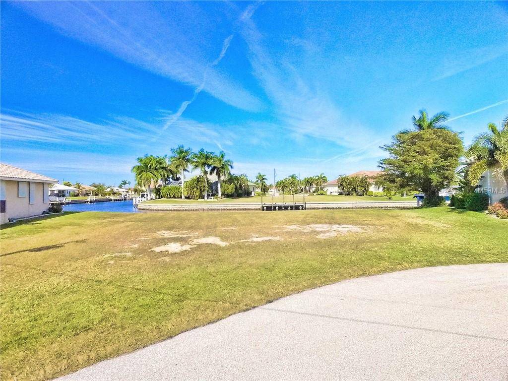 Punta Gorda, FL 33950,1220 BOBWHITE CT