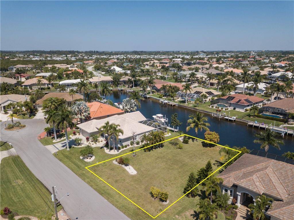 Punta Gorda, FL 33950,560 PORT BENDRES DR