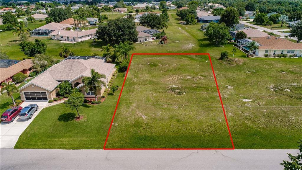 Punta Gorda, FL 33983,2207 OBERON LN