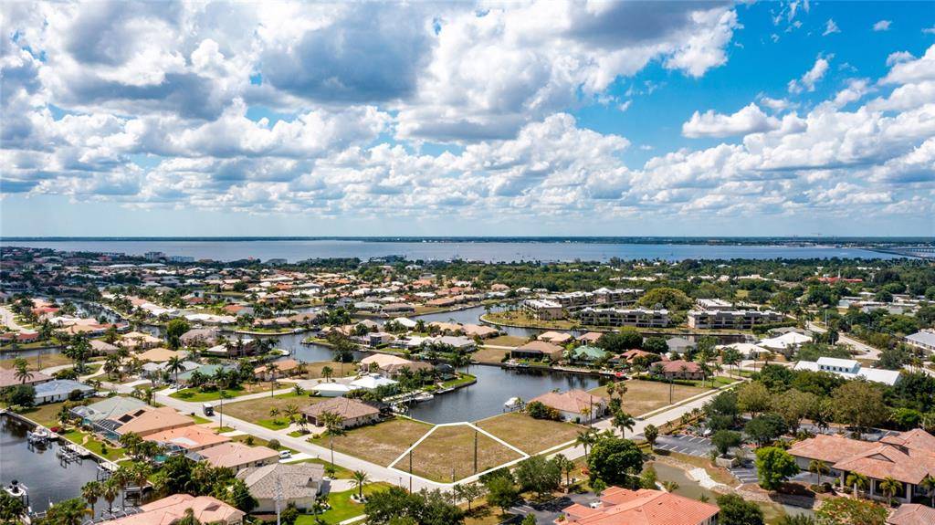 Punta Gorda, FL 33950,200 FREEPORT CT