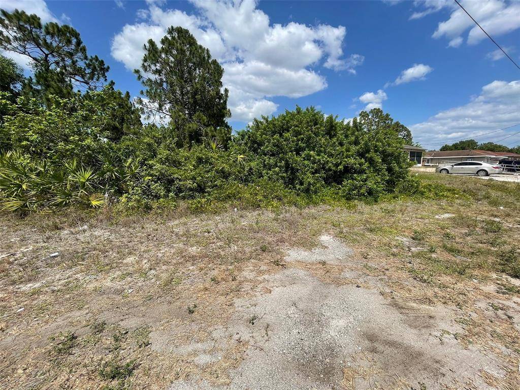 Lehigh Acres, FL 33973,5228-5230 27TH ST SW