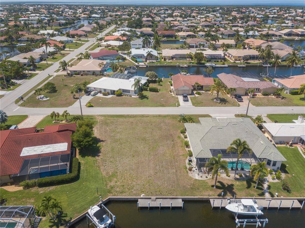 Punta Gorda, FL 33950,2510 PARISIAN CT