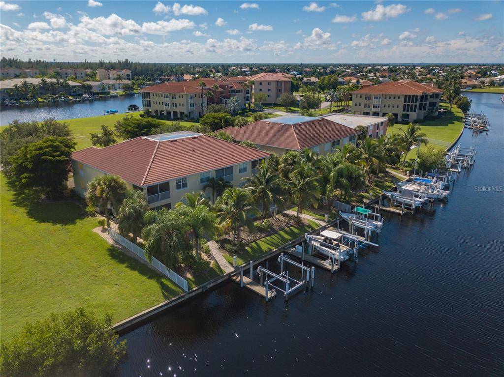 Punta Gorda, FL 33950,3233 PURPLE MARTIN DR #123