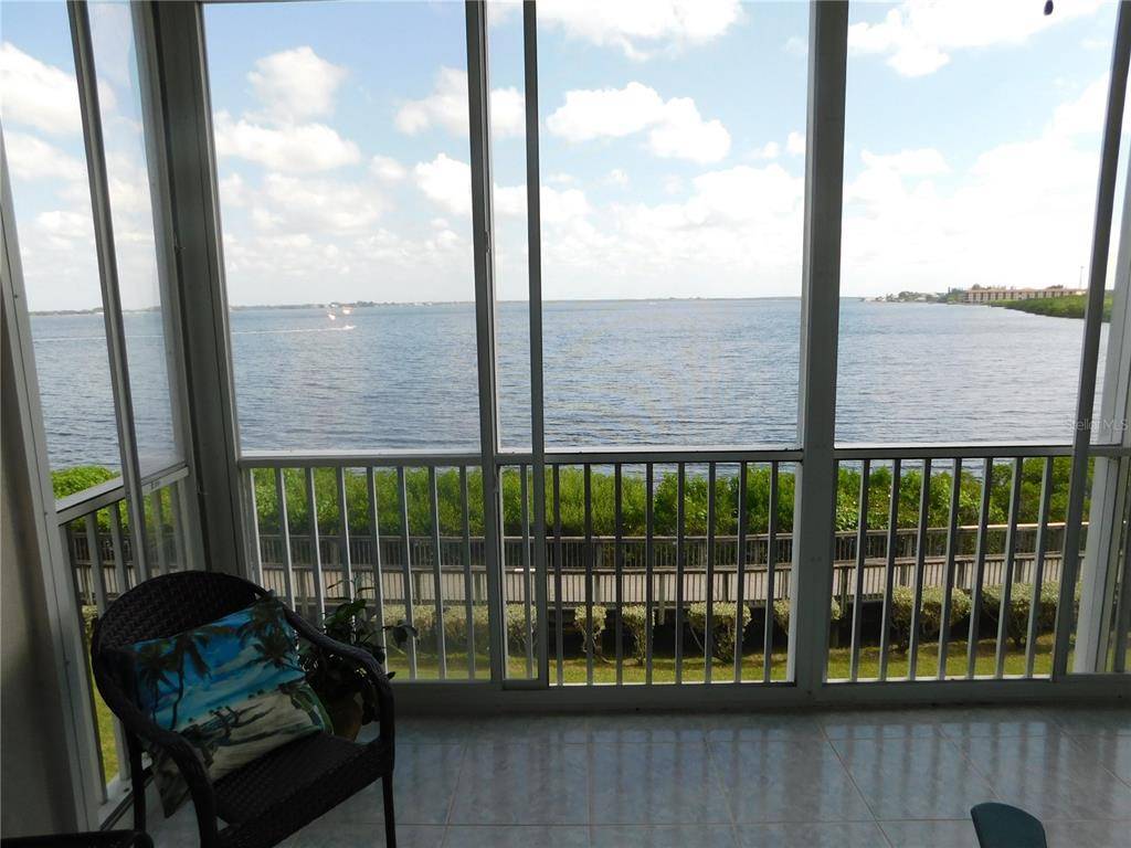 Punta Gorda, FL 33950,200 HARBOR WALK DR #333