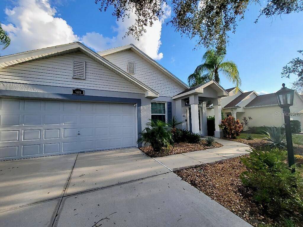 Bradenton, FL 34212,908 SPRINGWOOD CIR