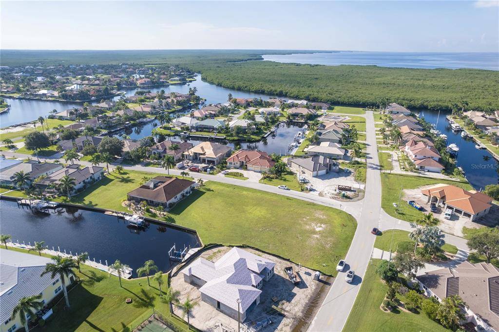 Punta Gorda, FL 33950,1408 CASEY KEY DR