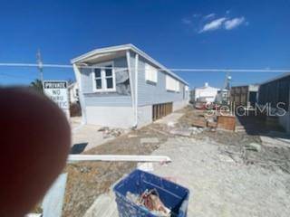 Fort Myers Beach, FL 33931,81 EMILY LN