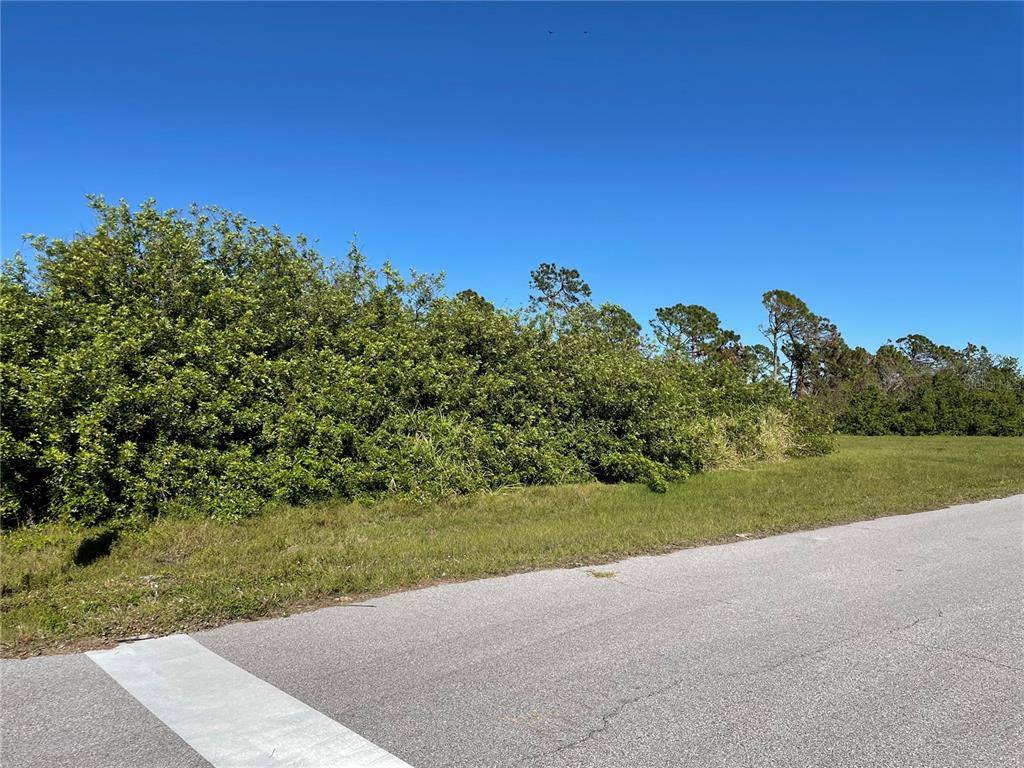 Rotonda West, FL 33947,100 ABBOTT CT