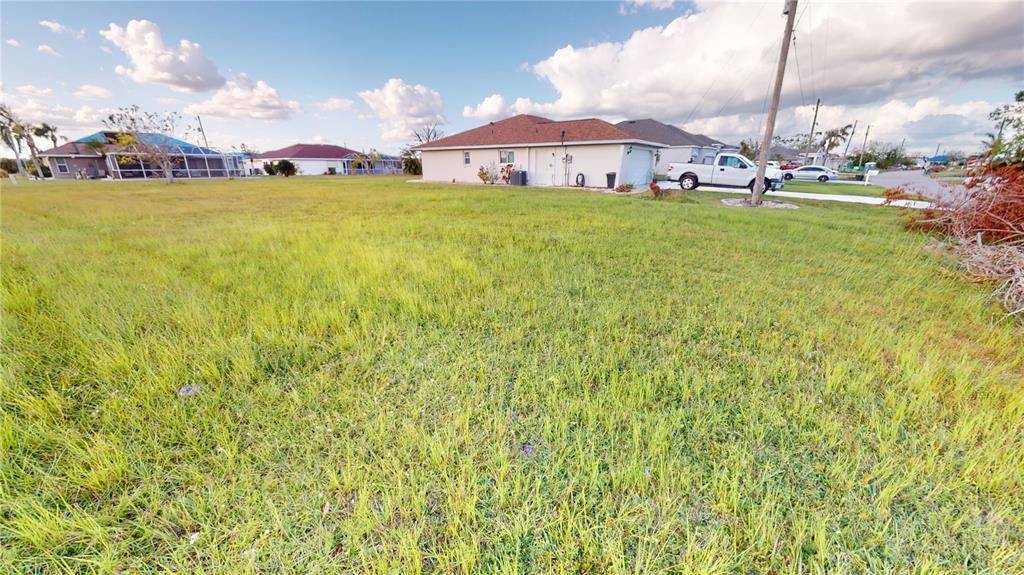 Punta Gorda, FL 33983,1451 VERMOUTH LN