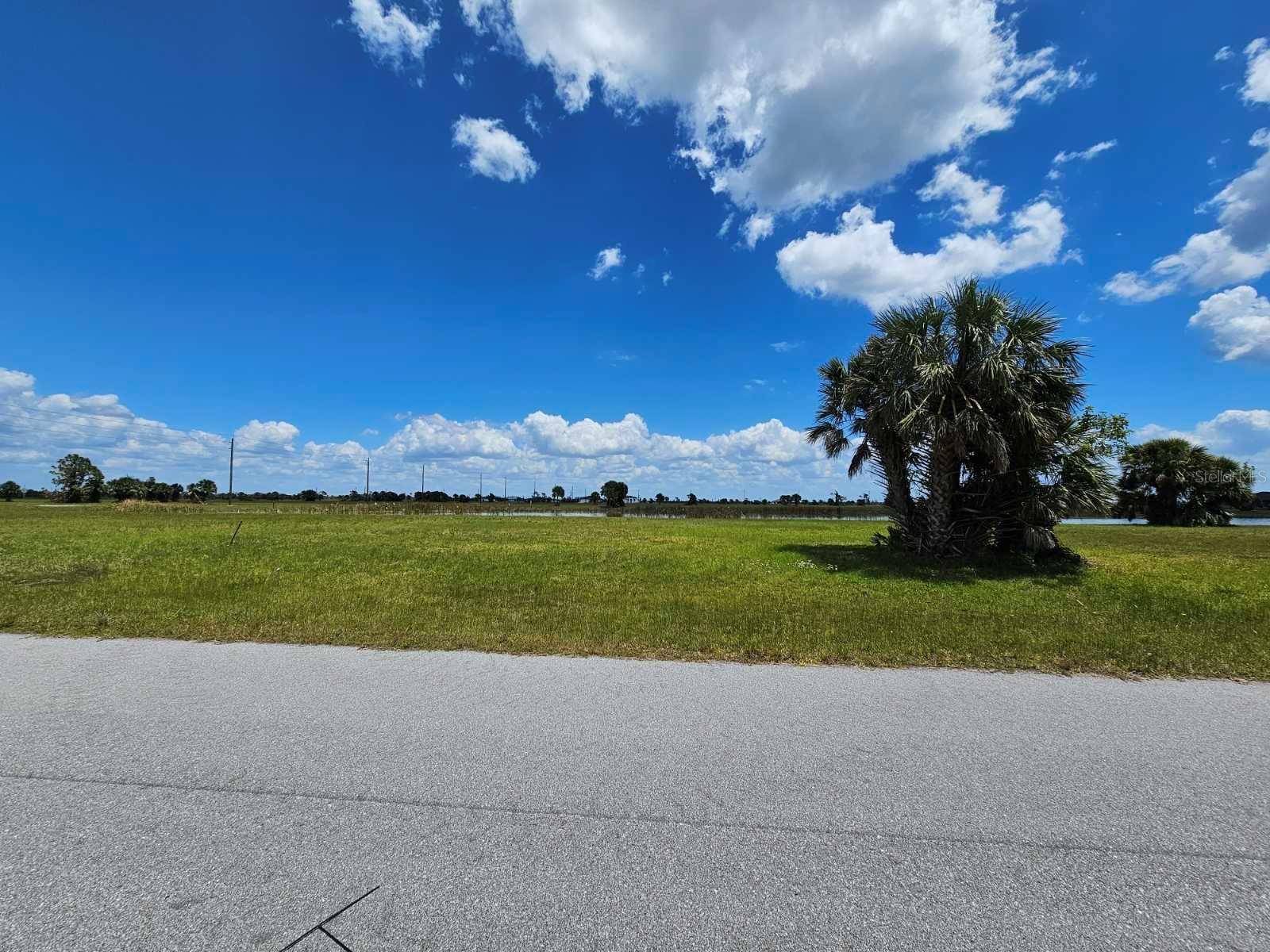 Placida, FL 33946,102 WILLOW RD