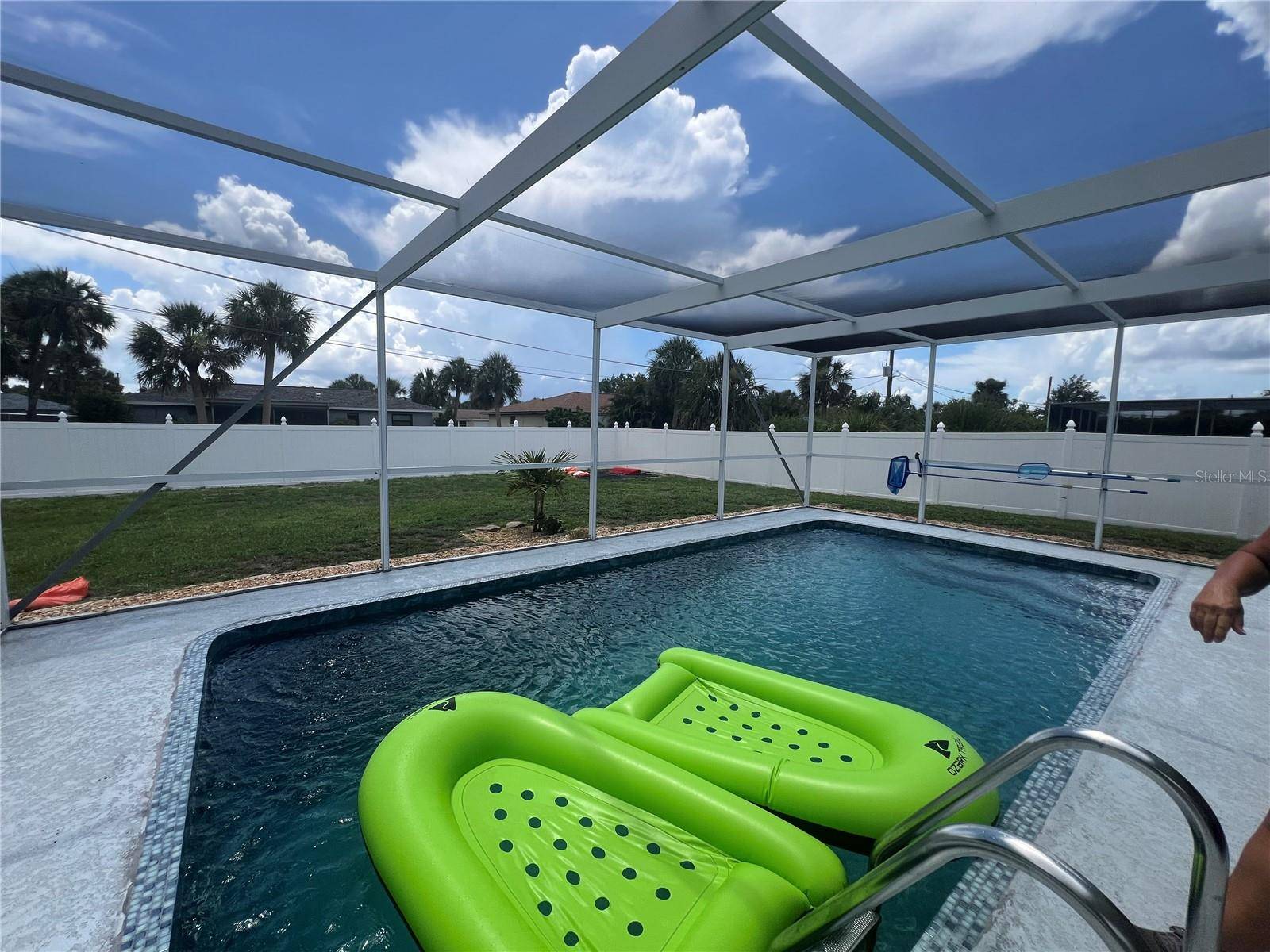 Port Charlotte, FL 33948,18140 WOLBRETTE CIR