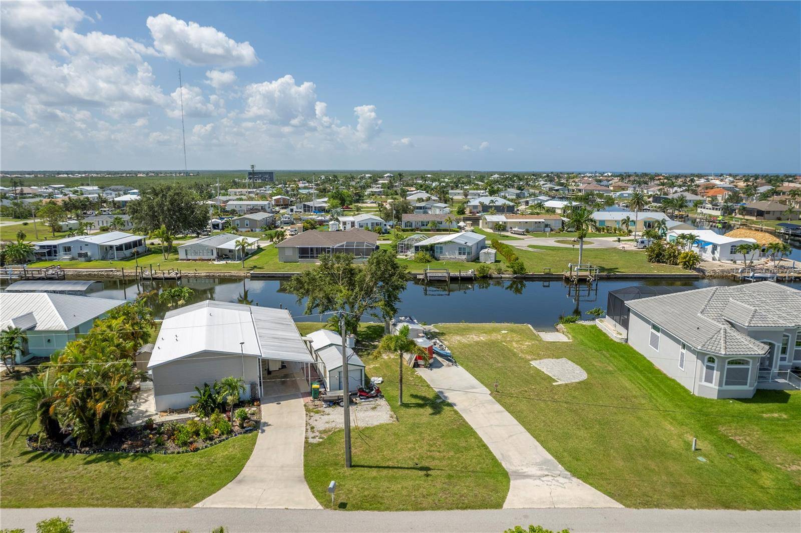 Punta Gorda, FL 33950,751 LONGBEACH CT