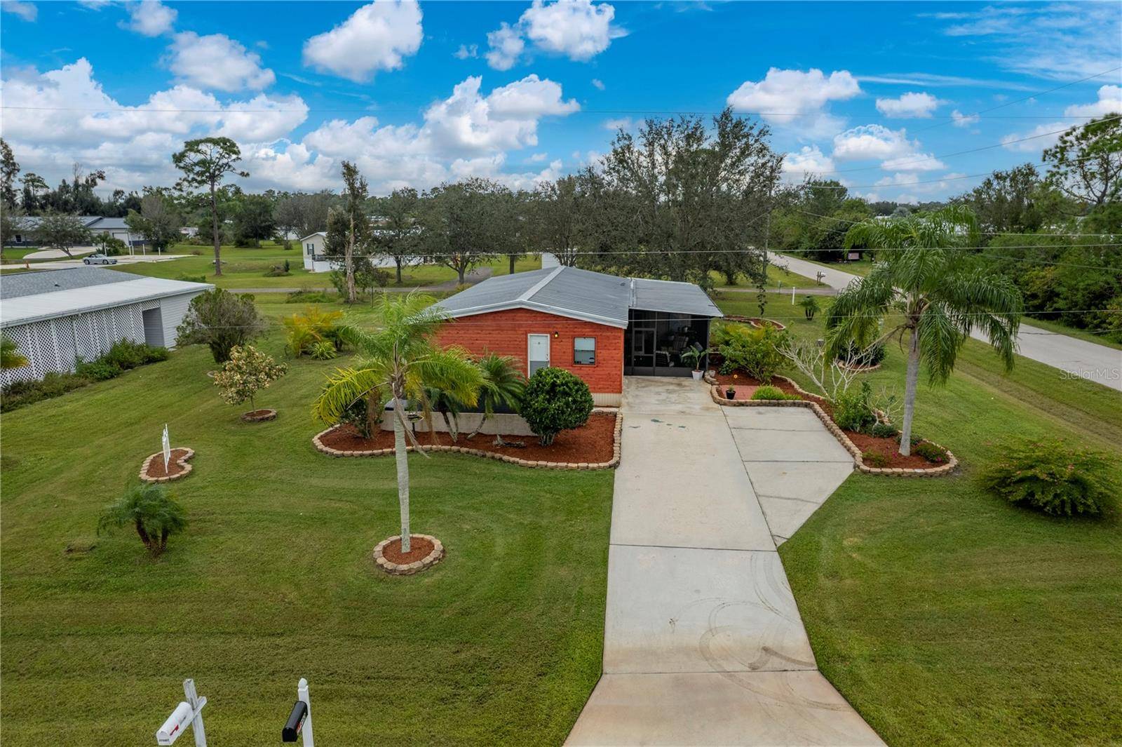 Punta Gorda, FL 33950,27990 LEATHERWOOD CIR