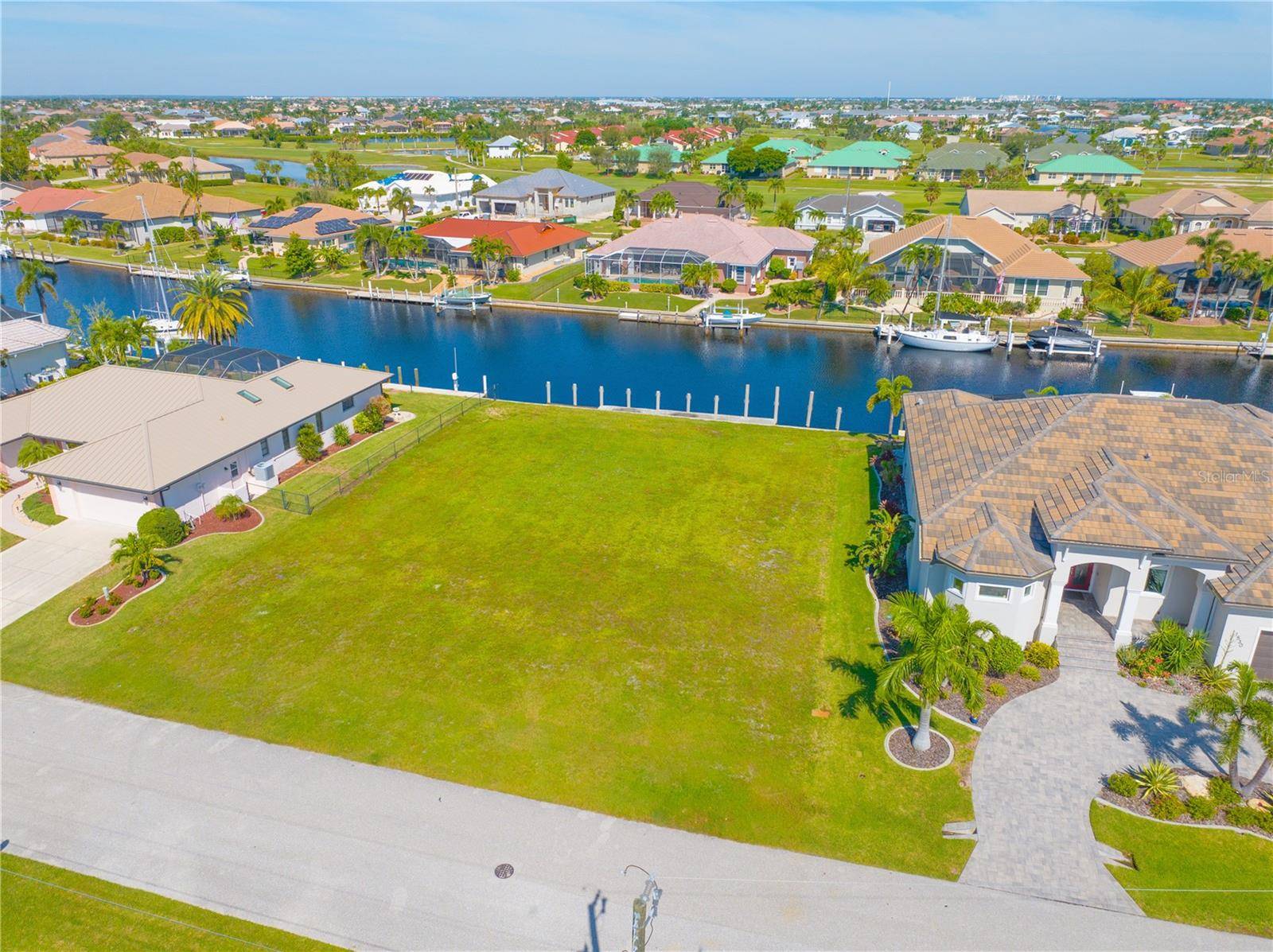 Punta Gorda, FL 33950,1536 CASEY KEY DR