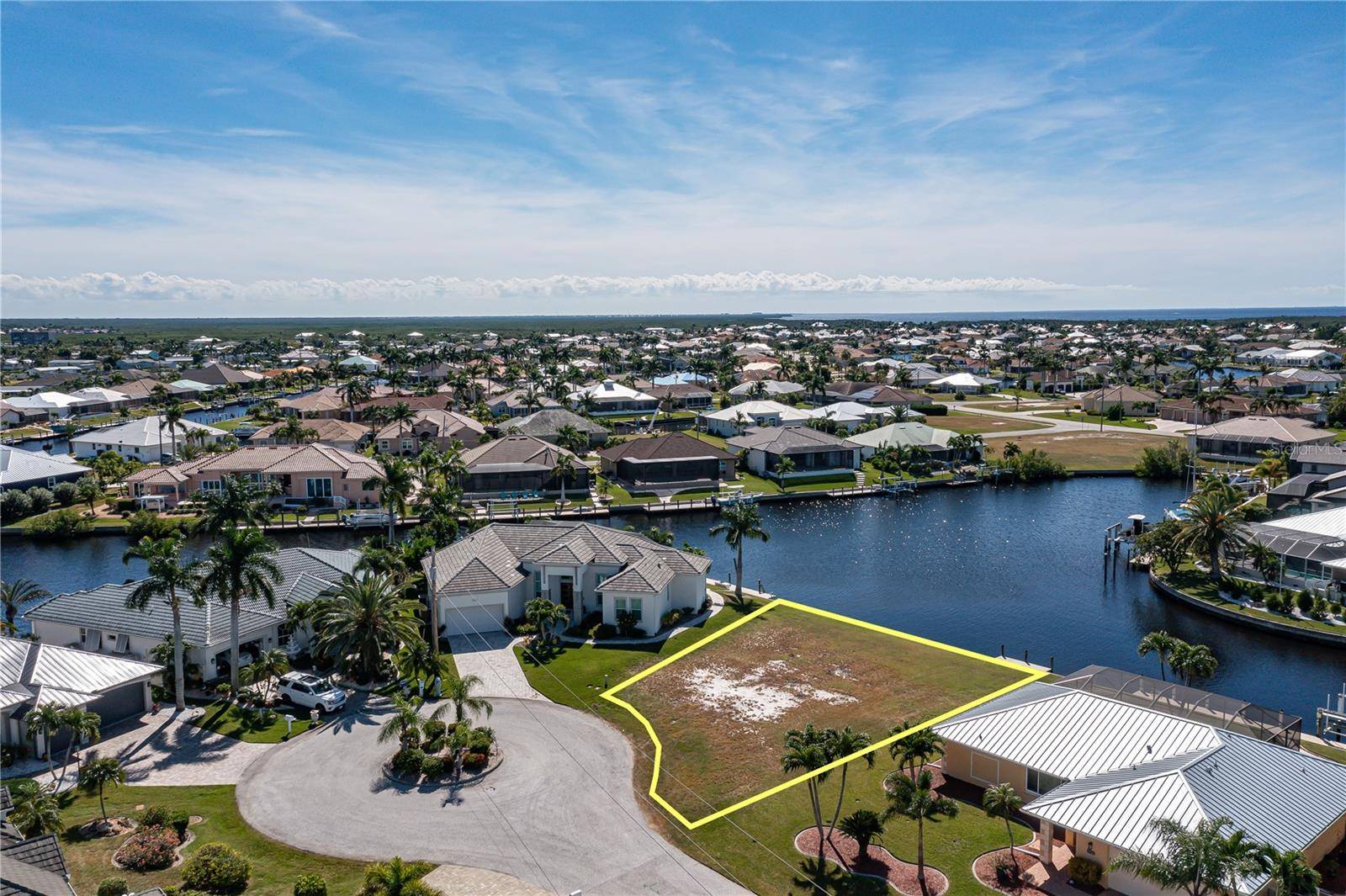 Punta Gorda, FL 33950,1211 ROYAL TERN DR