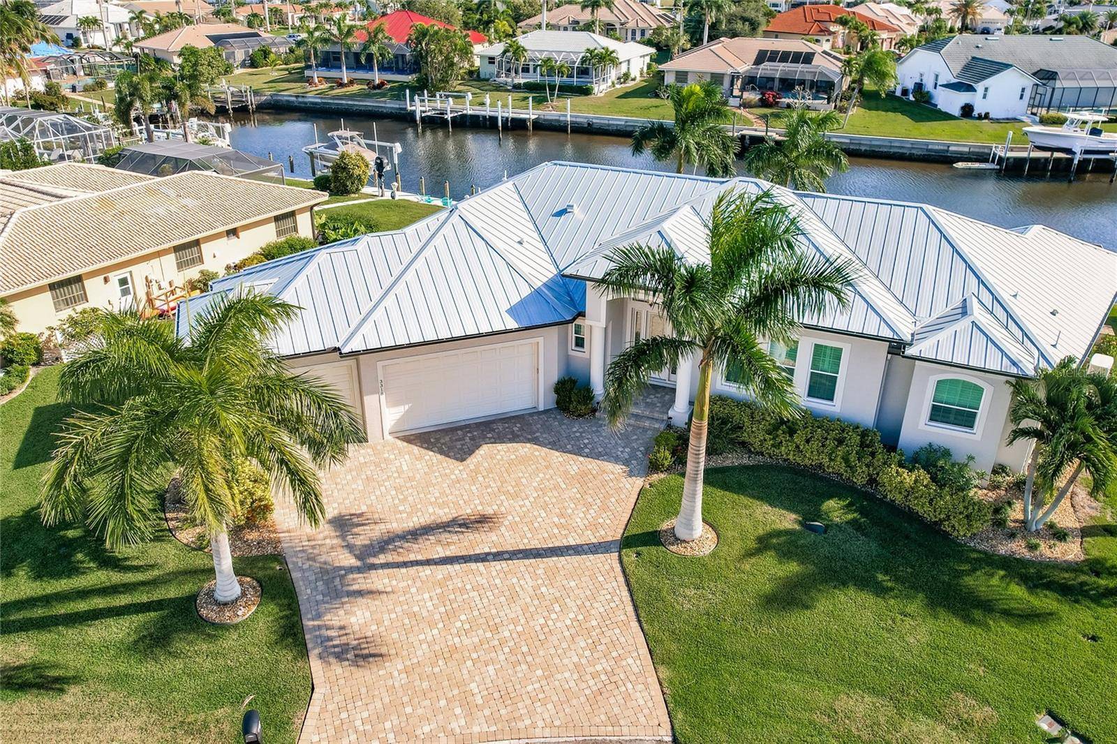 Punta Gorda, FL 33950,3318 DOMINICA CT