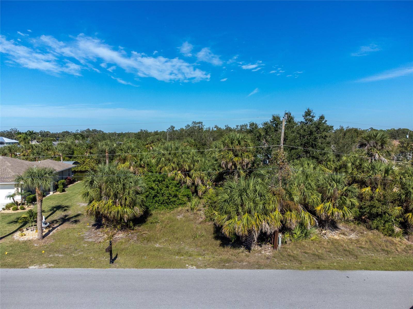 Port Charlotte, FL 33948,17324 GULFSPRAY CIR