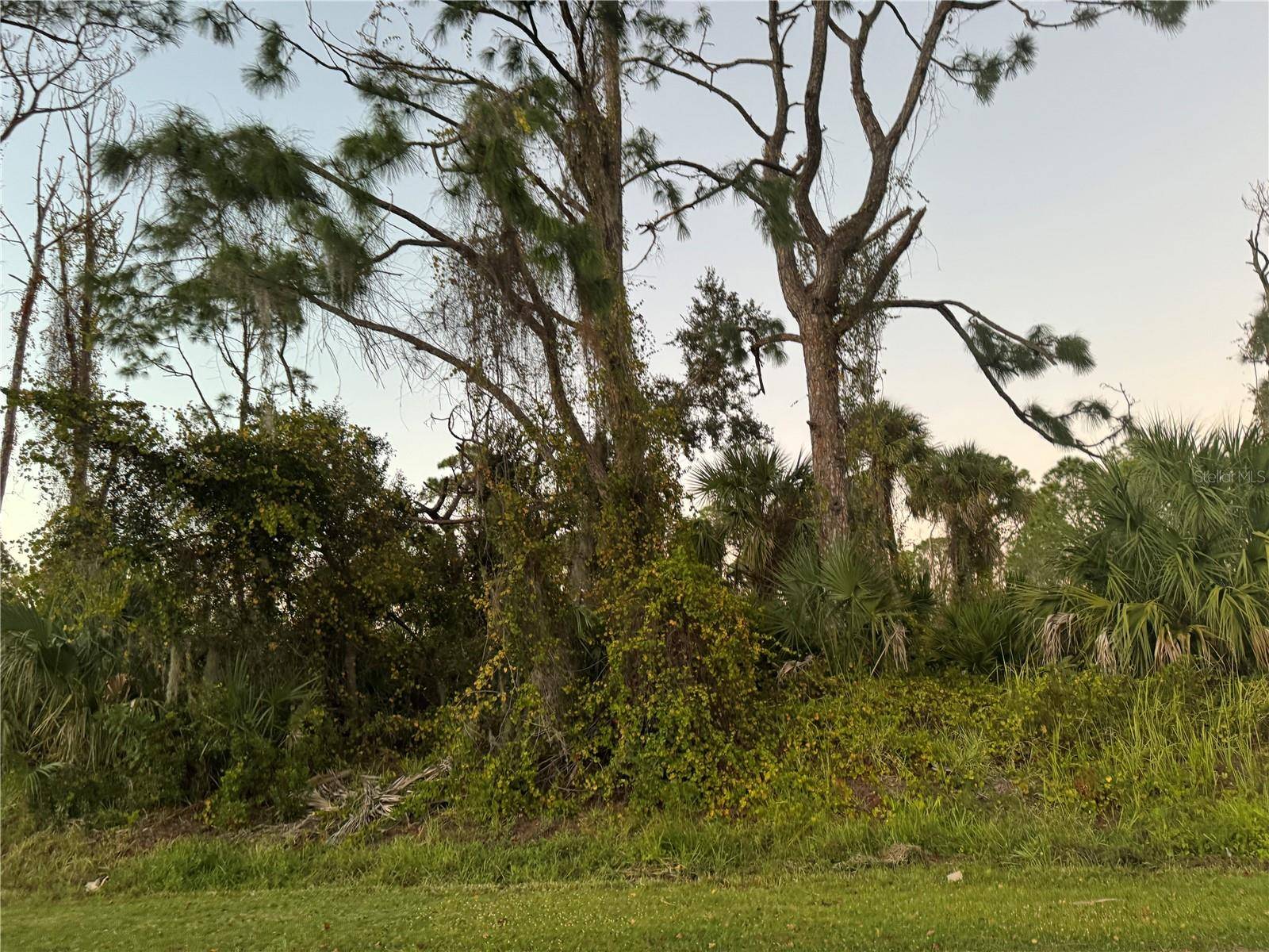 North Port, FL 34288,EWEN DR