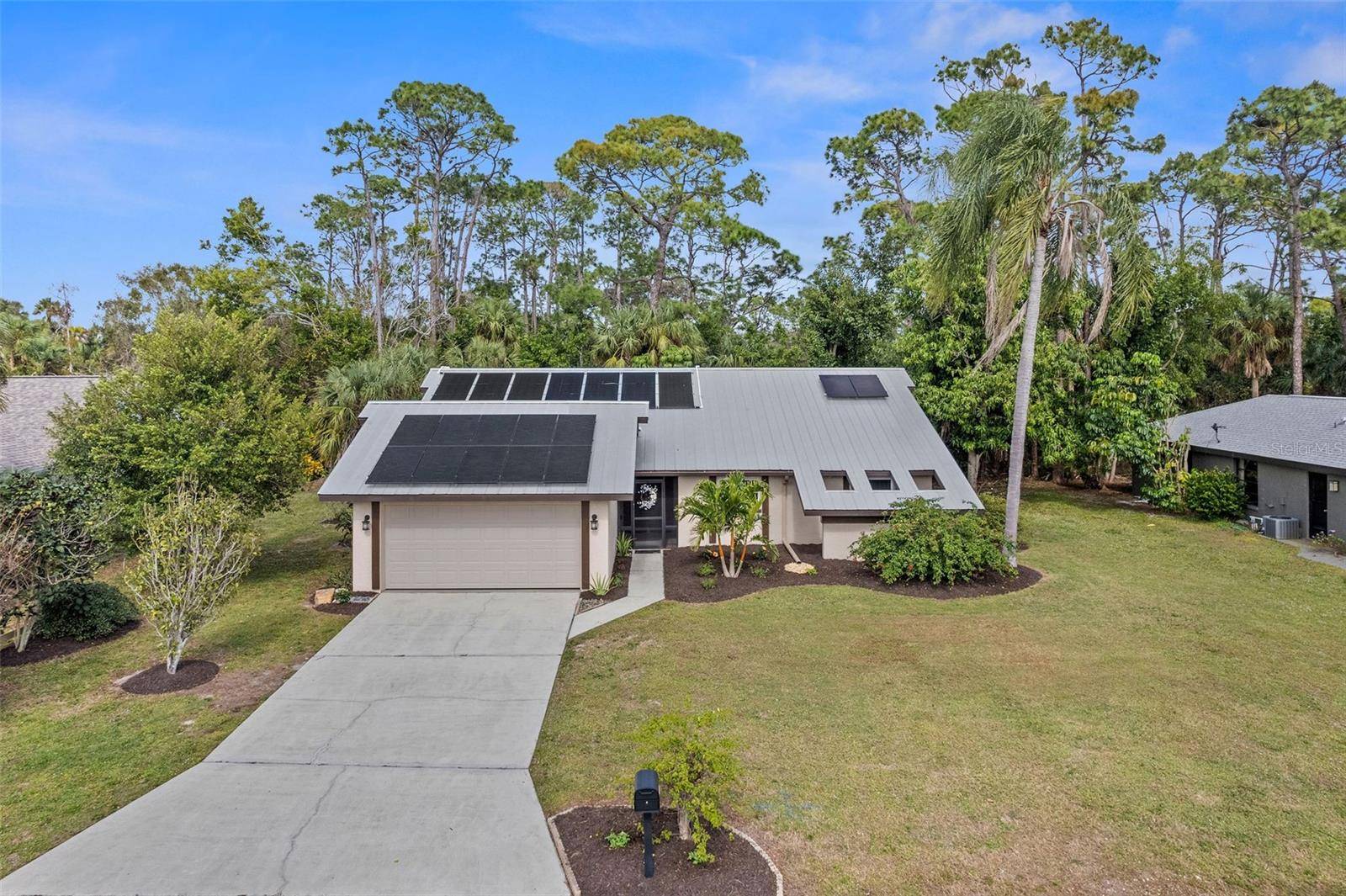 North Fort Myers, FL 33917,15335 SAM SNEAD LN