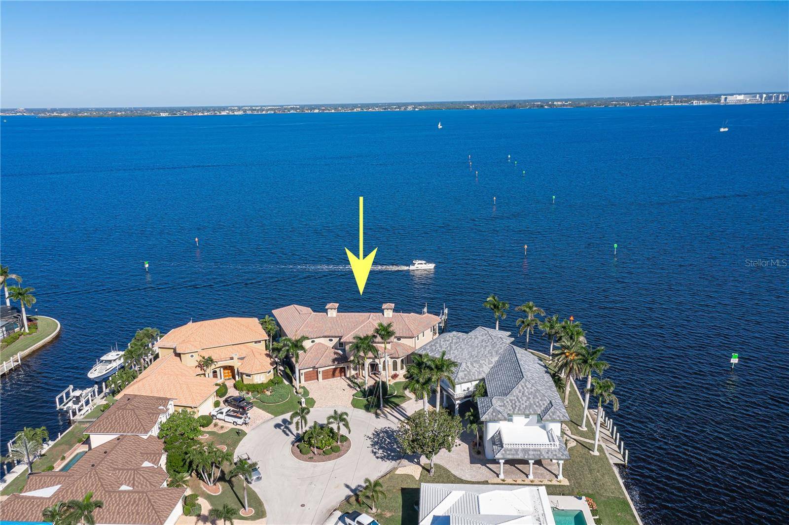 Punta Gorda, FL 33950,2102 PALM TREE DR