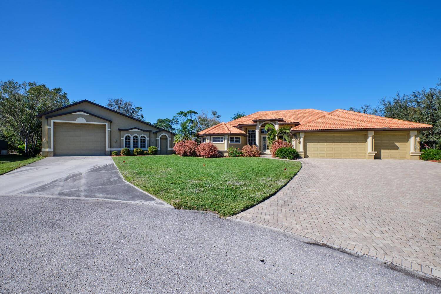 North Fort Myers, FL 33917,6751 TORTOISE RUN CT