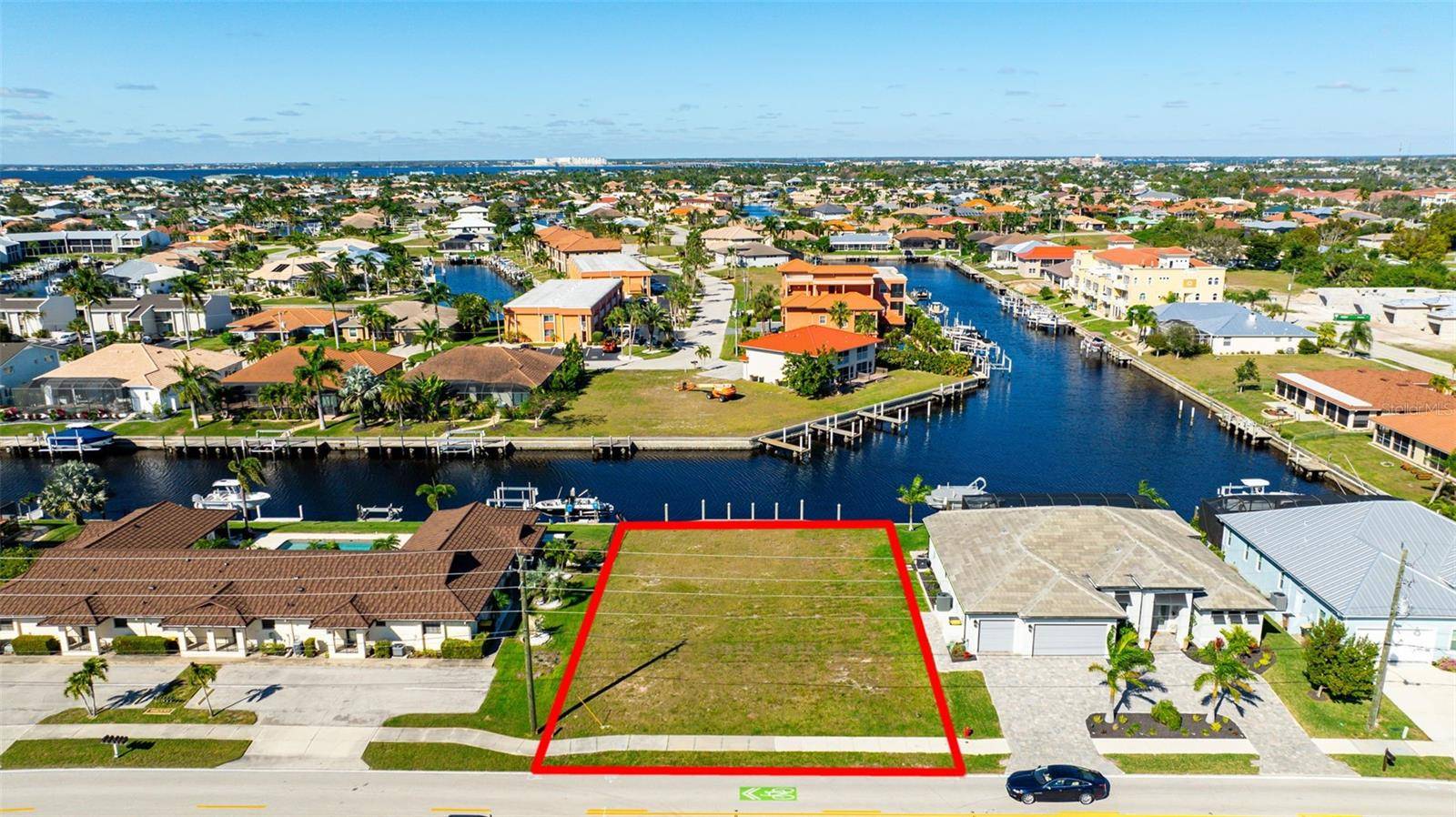 Punta Gorda, FL 33950,2720 MAGDALINA DR